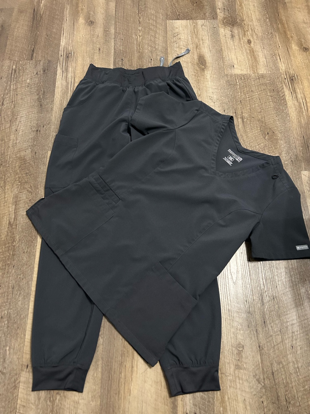 Women's Gray Scrub Joggers Set with V-Neck Top by Maevn